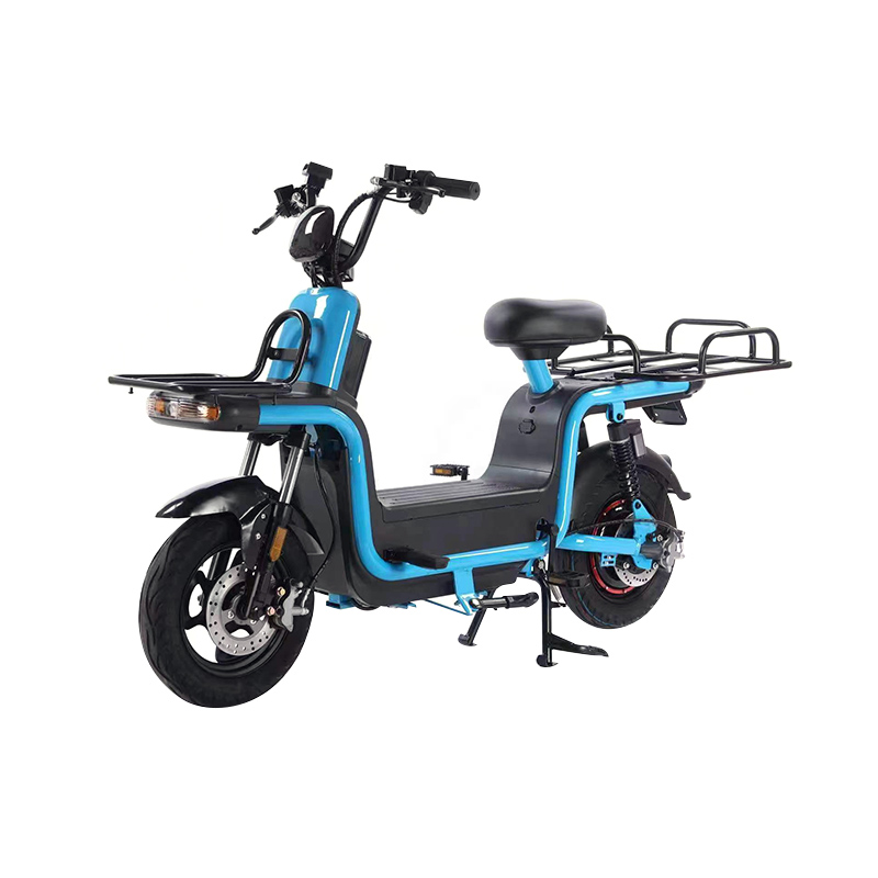 How does the weight distribution and center of gravity of this electric motorcycle compare to equivalent ICE motorcycles?